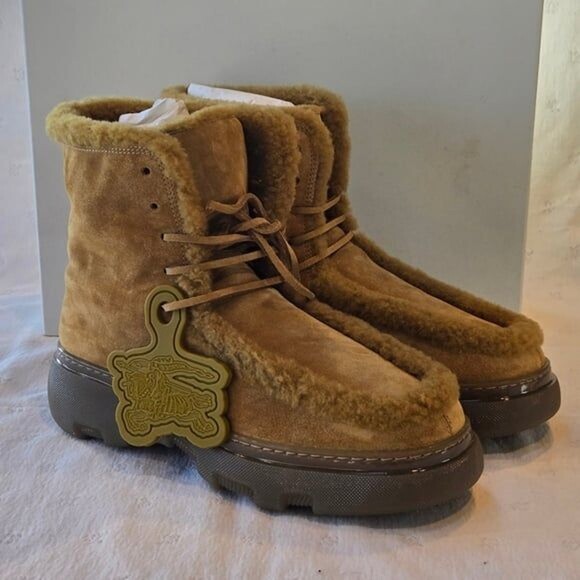 NIB Burberry Shearling-Trim Suede Creeper Boots Manilla/Amber Yellow Size 40 main image 6